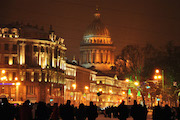 圣彼得堡的涅夫斯基大街和圣以撒大教堂